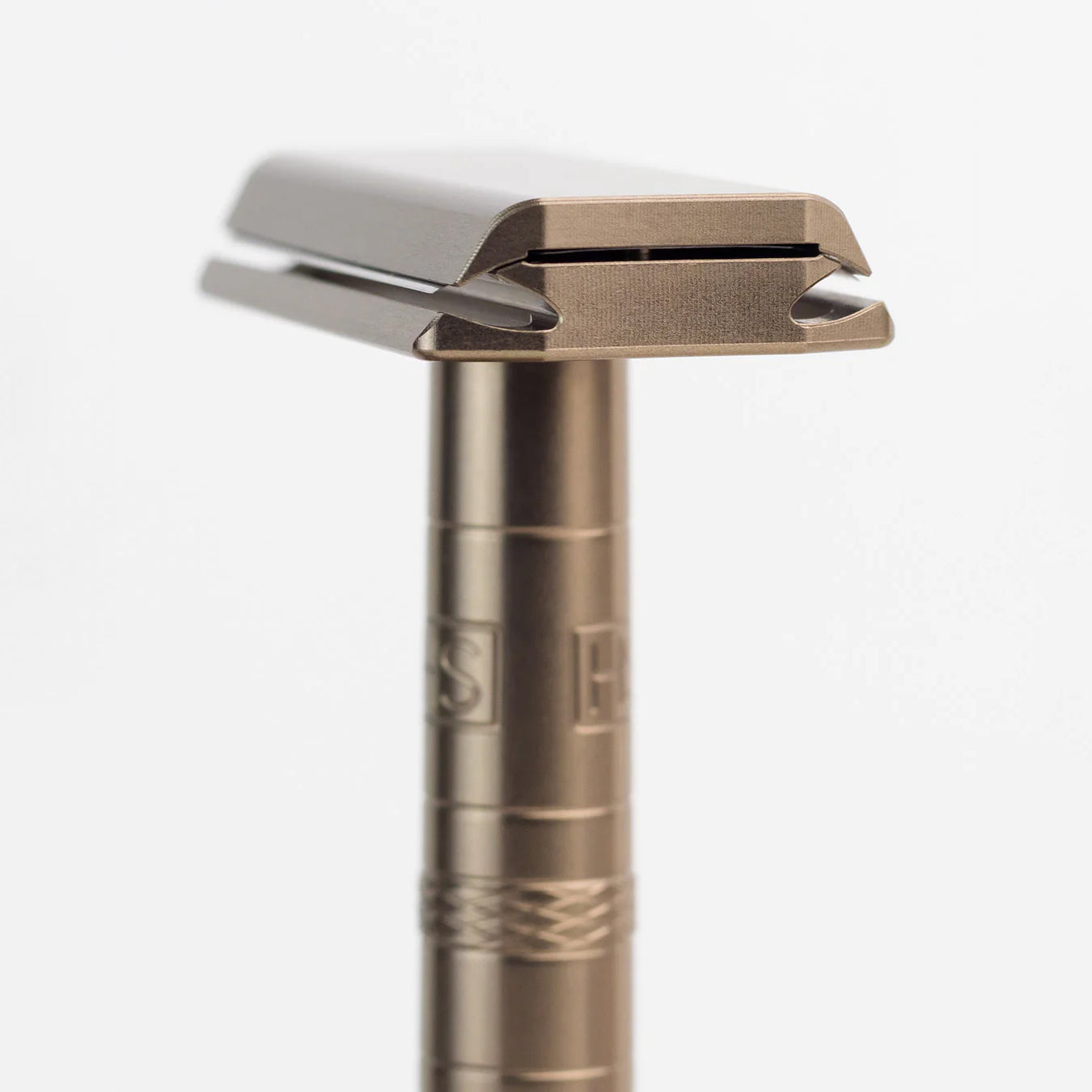 Henson Shaving AL13 Safety Razor – Precision, Comfort & Sustainability