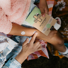 PATCH Bite Relief Spots with Activated Charcoal - 30 Eco-Friendly Bamboo Dots