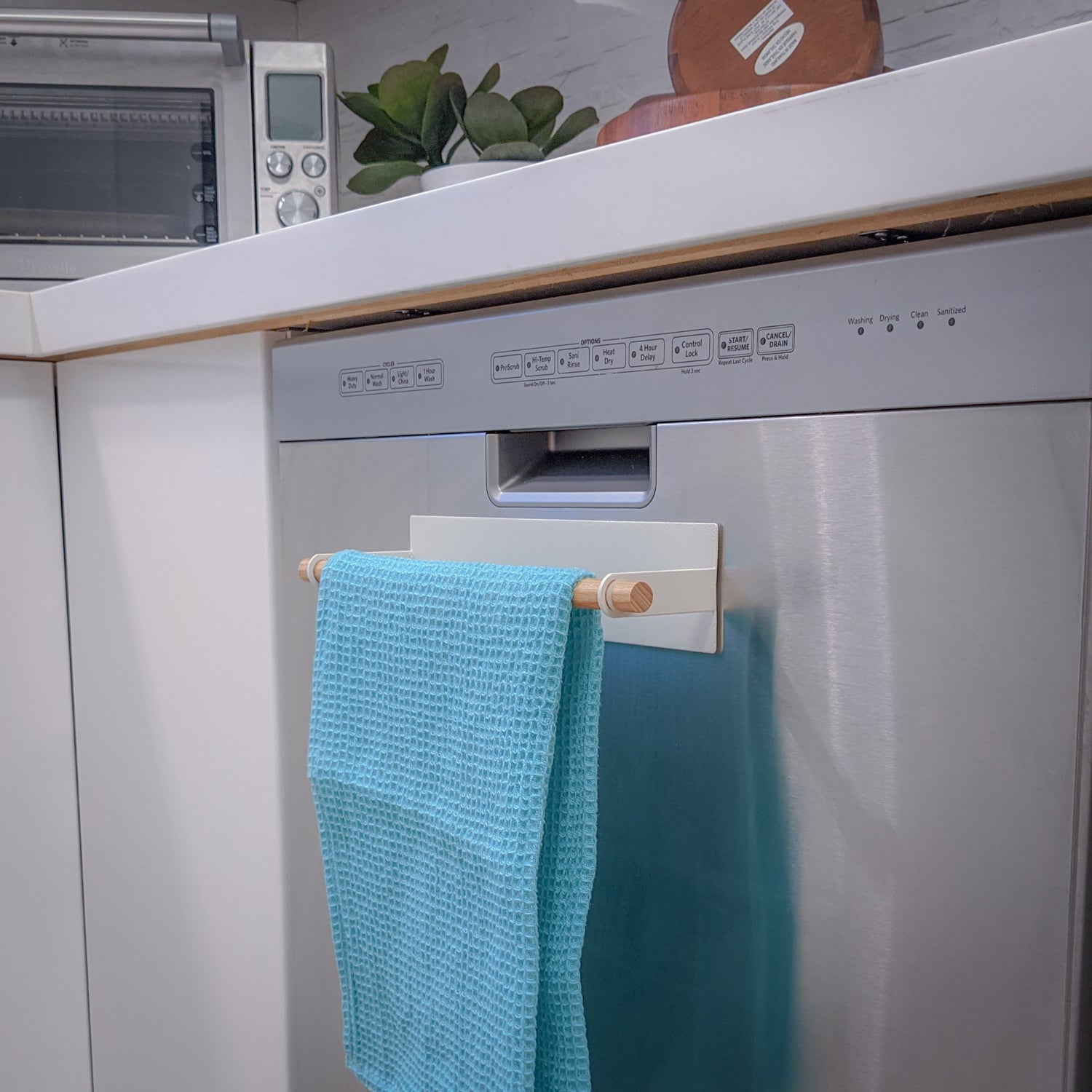 tosca - magnetic dish towel hanger