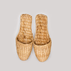 handmade woven classic straw slippers